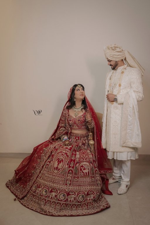 Kashish (24)